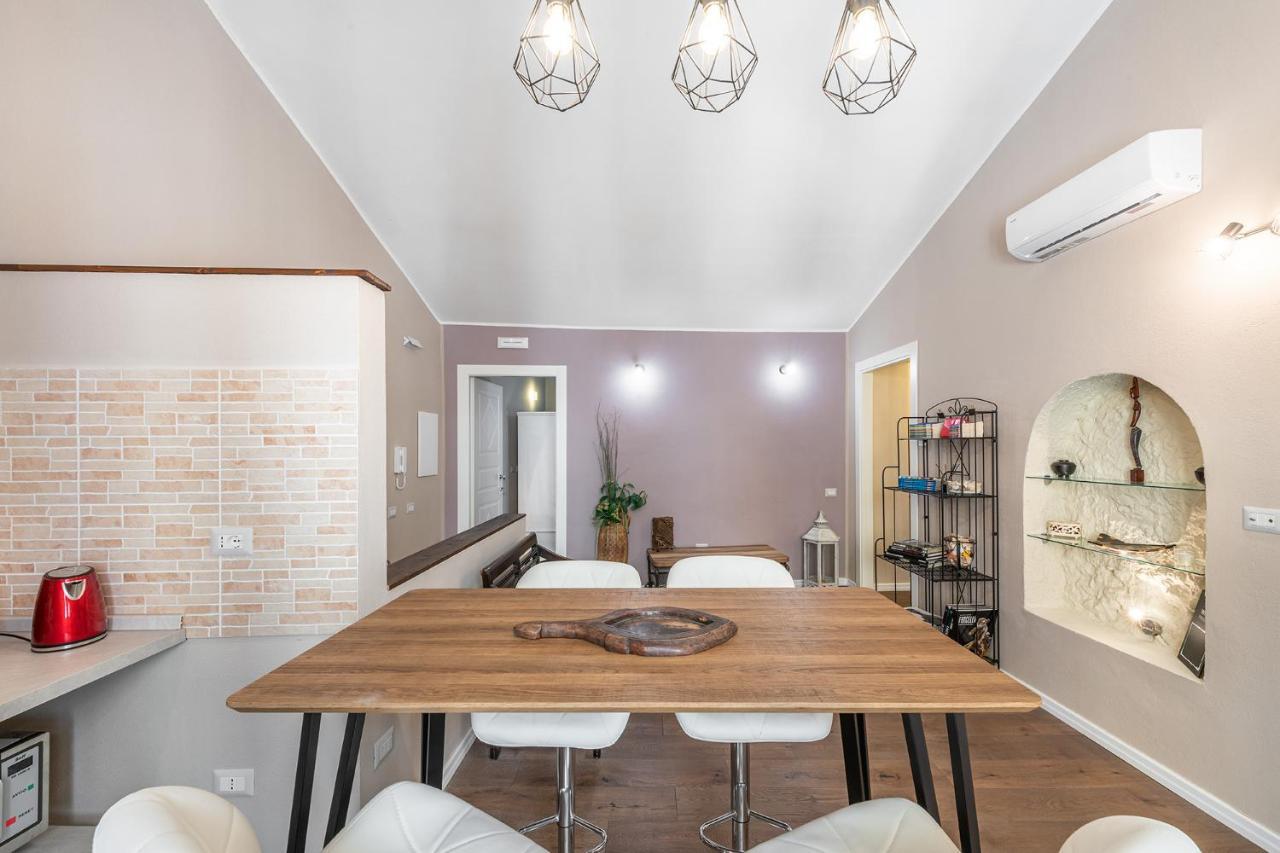 كالياري Promenade Boutique Rooms - City Centre المظهر الخارجي الصورة
