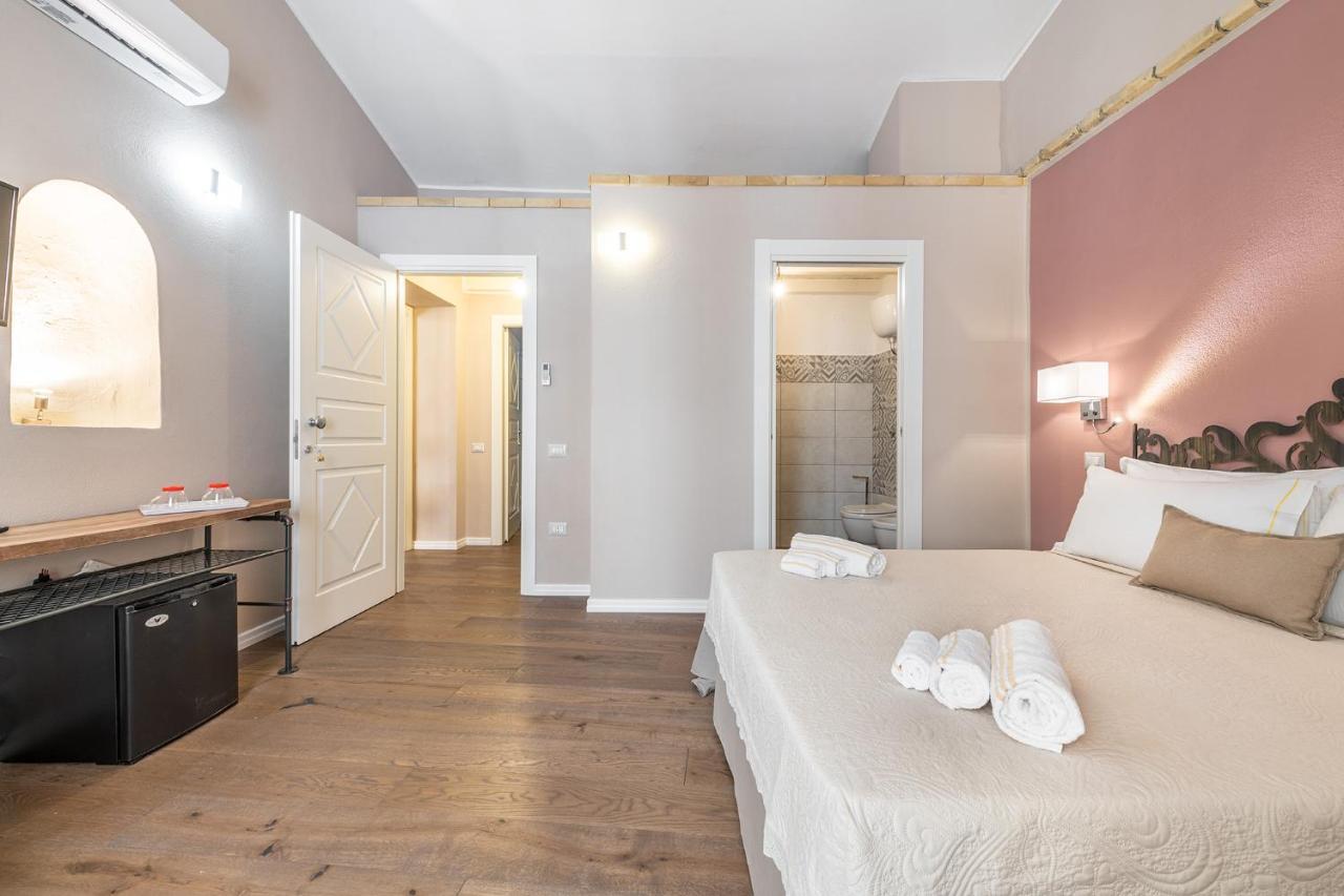 كالياري Promenade Boutique Rooms - City Centre المظهر الخارجي الصورة